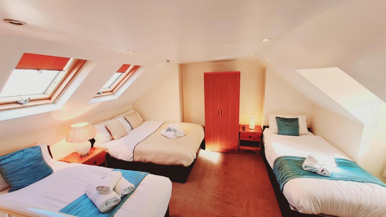 Cedar Villa - Perfect For Longer Stays Chatham  Bagian luar foto